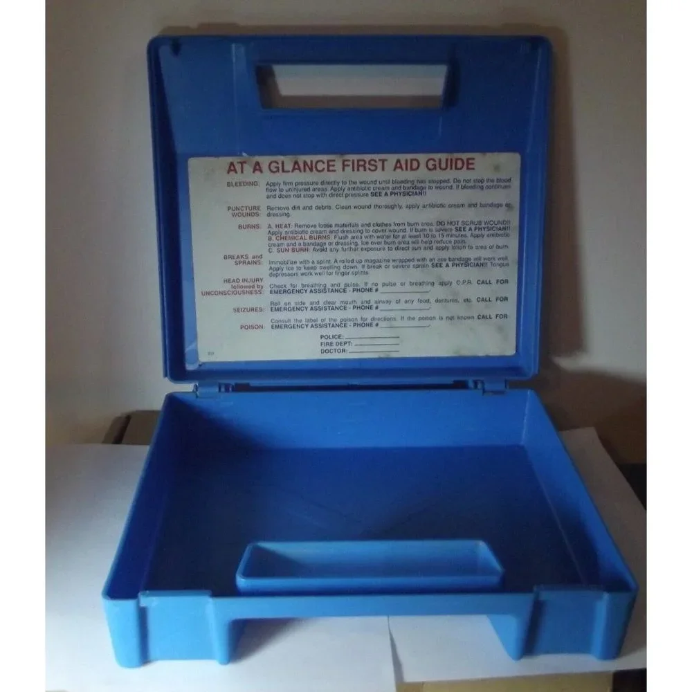 Vtg First Aid Only Inc 9”x8” Comprehensive Pak Blue(Case Only) Vancouver, WA USA